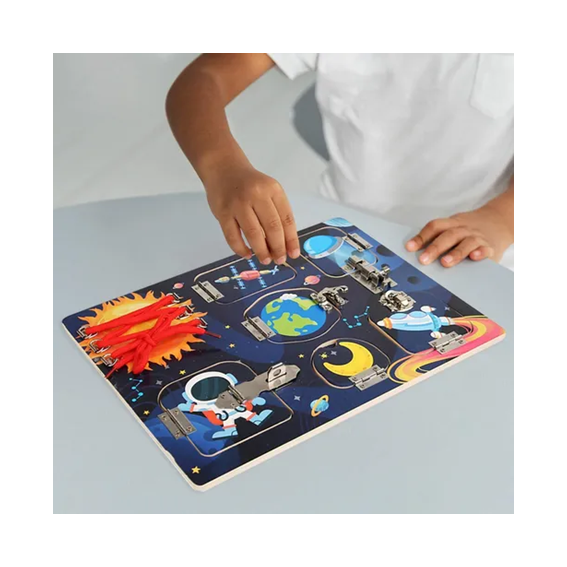 TABLERO DE ACTIVIDADES SENSORIAL UNIVERSO